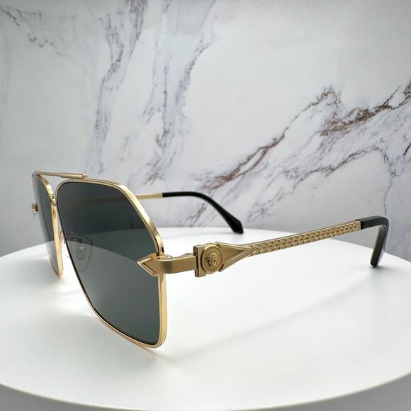 NEW VERSACE Gold Metal Sunglasses - Picture 3 of 16